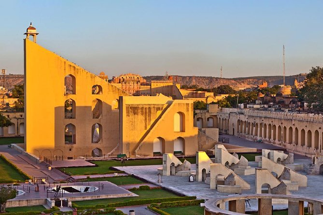 unesco-logo-companion-travels-world-heritage-site-jantar-mantar-jaipur-tourist-information