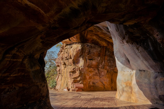 unesco-logo-companion-travels-world-heritage-site-rock-shelters-bhimbetka-tourist-information